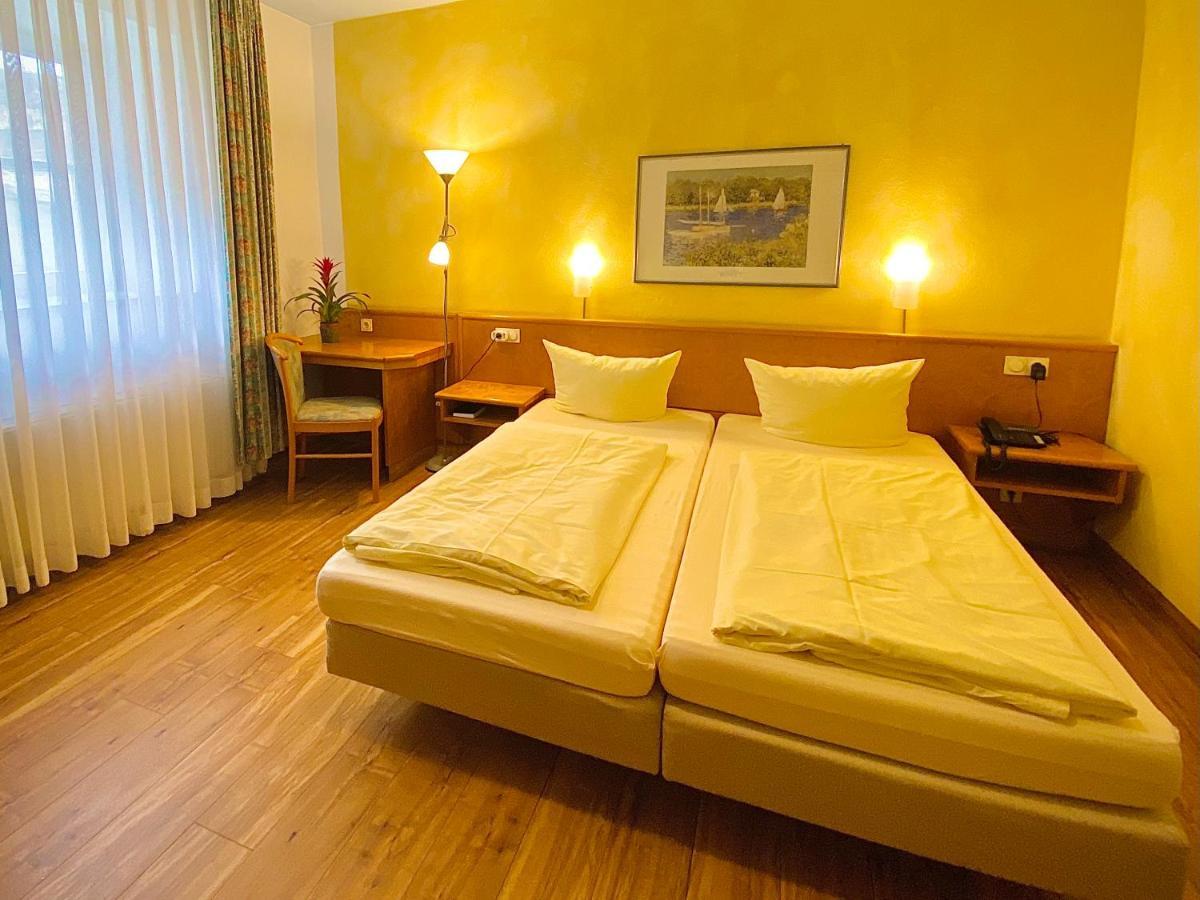 Meister Baer Hotel Ostbayern Floss Екстер'єр фото