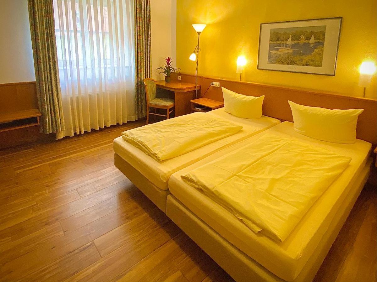 Meister Baer Hotel Ostbayern Floss Екстер'єр фото